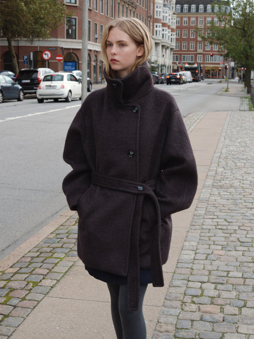 Curved Semi Double Half Coat (2color)