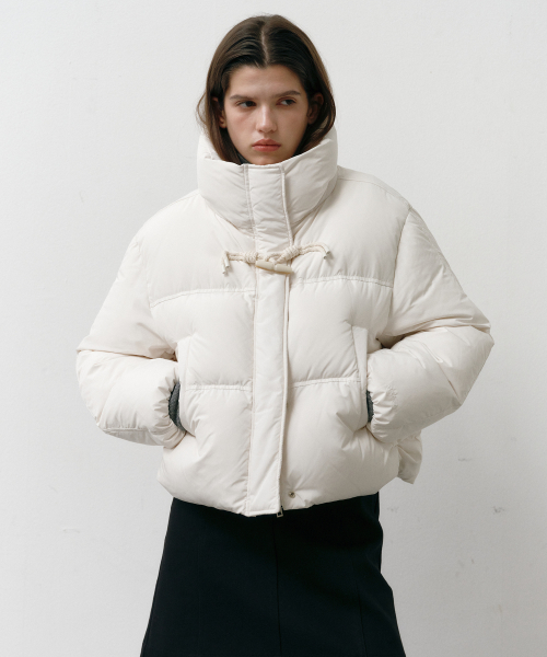 Пуховик Toggle High Neck Goose Down Ivory