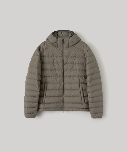 Cloudy Paneled Down Jacket (Basalt)