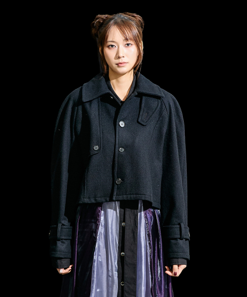 Reglan trench cropped wool coat черный