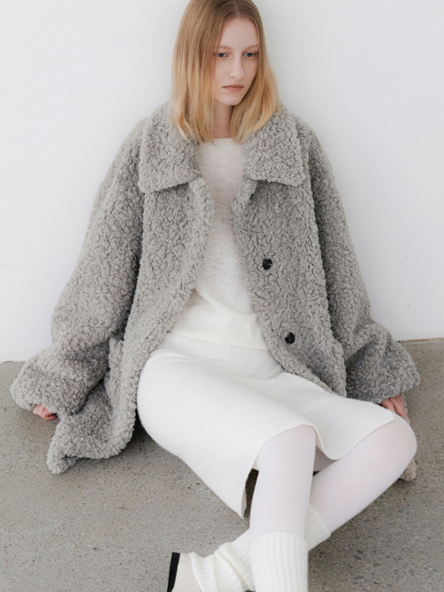 (CT-1469)FLUFFY HALF FUR COAT