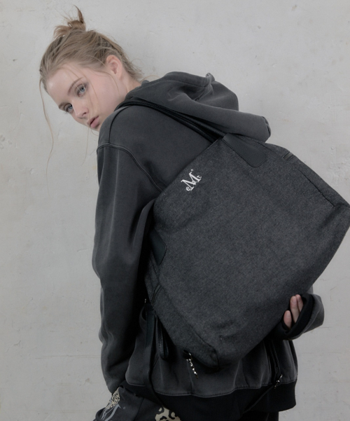 【MUCENT】4WAY SIGNATURE LOGO TOTE BAG BLK MUSINSA | MUCENT 4-Way Signature Logo Unisex Tote Bag (Black Denim)