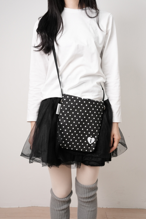 Koi cross bag - черный bean milk