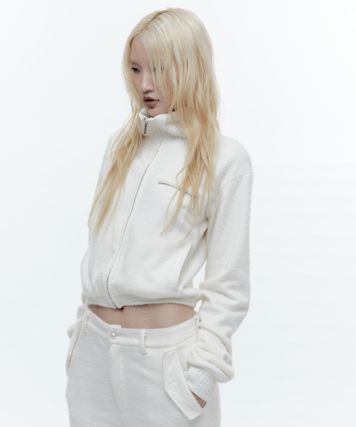 HIGH NECK KNIT ZIP-UP WHITE