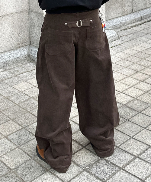 Вельветовые брюки свободного кроя с хлястиком Dark Brown