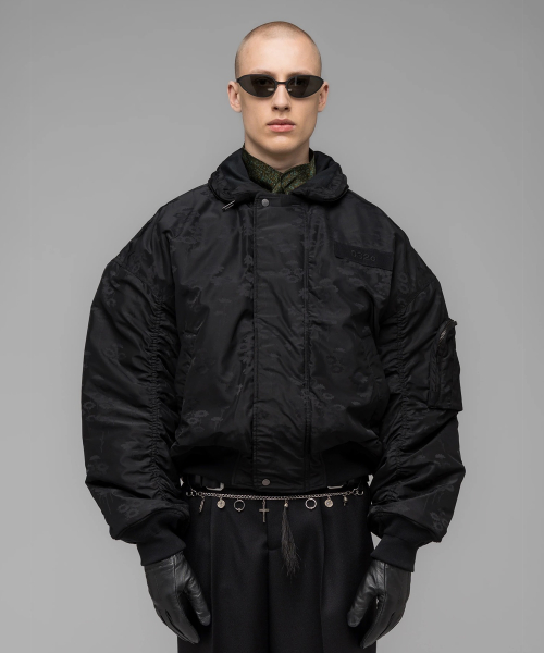 (U) Бомбер MELTING DAISIES BOMBER BLACK FLOWERS