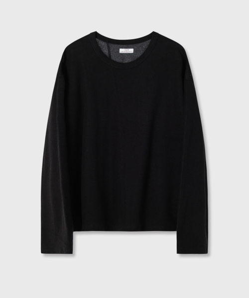 bland long-sleeve (black)