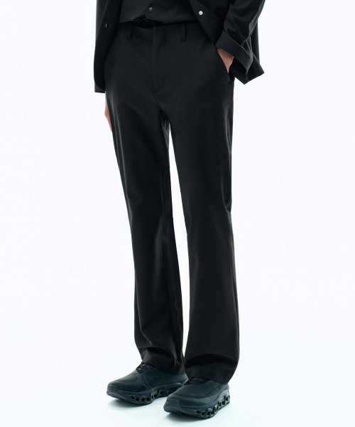 HYBRID STRAIGHT PANTS [BLACK]