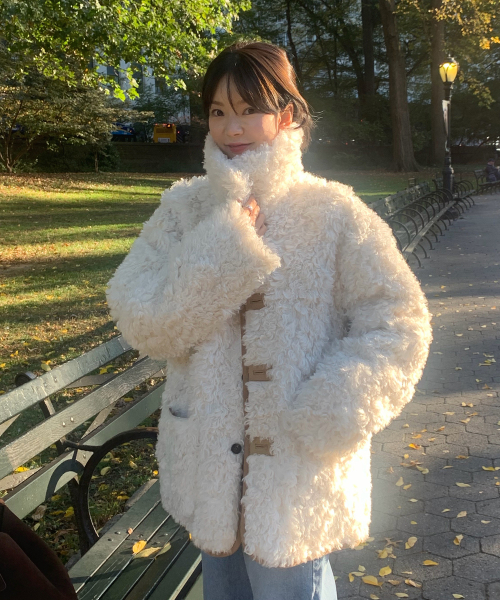 Fur Reversible Mustang - Beige