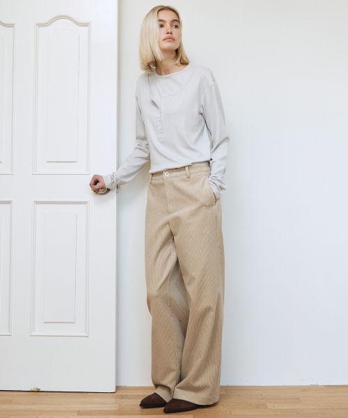Вельветовые брюки с заклепками / Beige