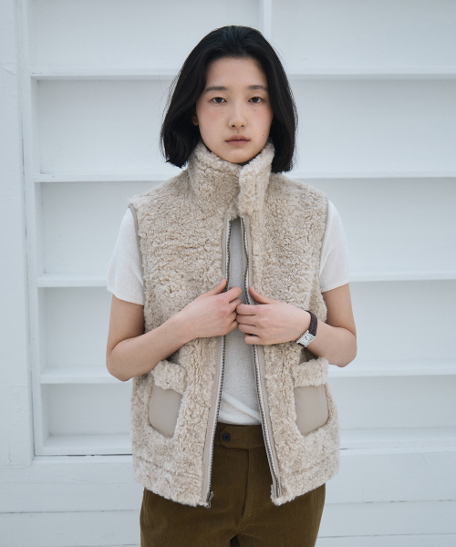 REVERSIBLE MUSTANG VEST (BEIGE)