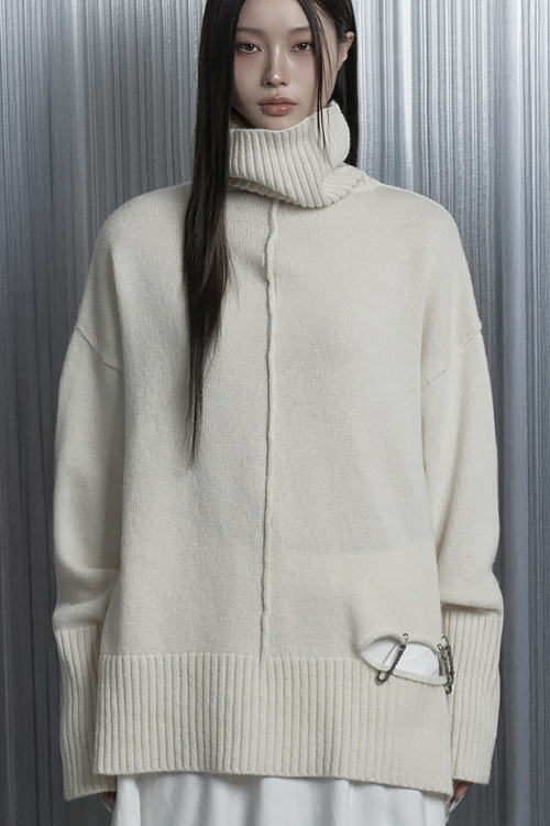 Soft Rib Cut Out Pin Point Turtleneck Knit (Ivory)