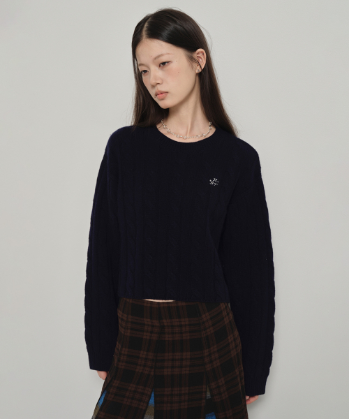 HBT Cashmere Round Knit