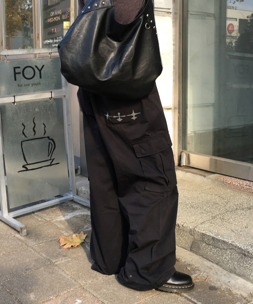 ONBORN LOGO CARGO PANTS_BLACK