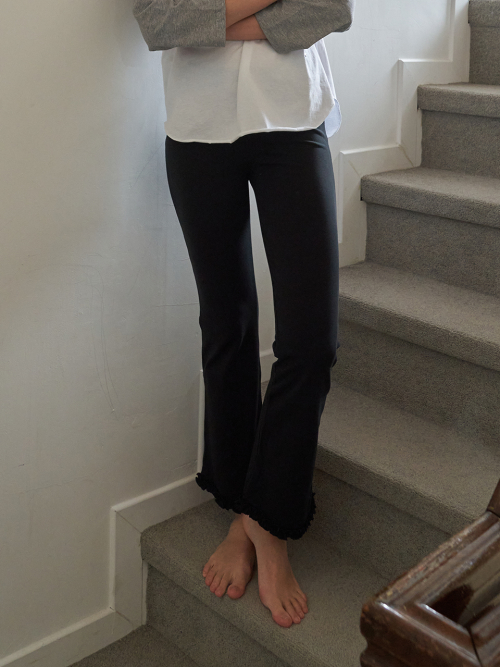 Soft Frill Easy Pants