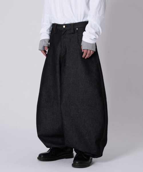 Panel Construction baggy pants (indigo)