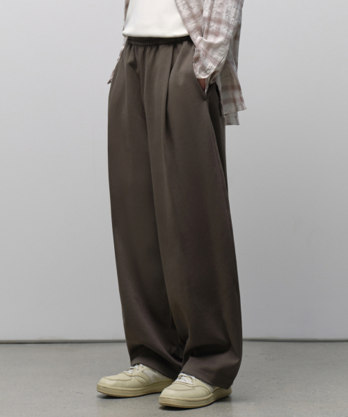 DOUBLE KNIT ONE TUCK WIDE LOUNGE SWEAT PANTS [BROWN]