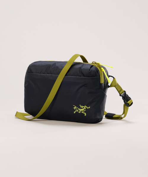 아크테릭스() 헬리아드 크로스바디 - BLACK / OLIVE MOSS / ABPFU09828 상품 이미지