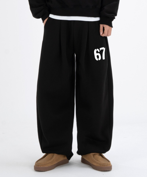 Свободные спортивные брюки-баллоны 67 Black