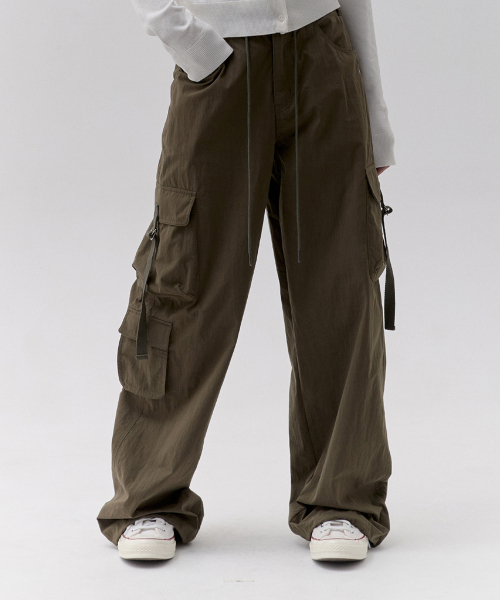 PLAIN NYLON CARGO PANTS [KHA]