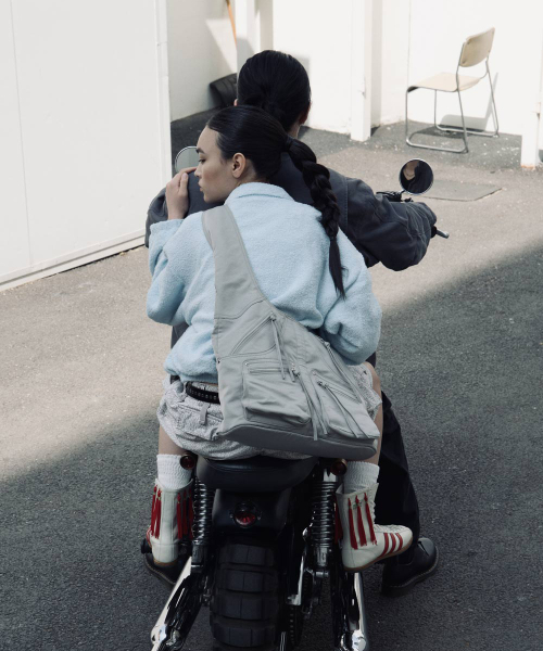 CARGO SHOULDER BAG [LIGHT GREY]