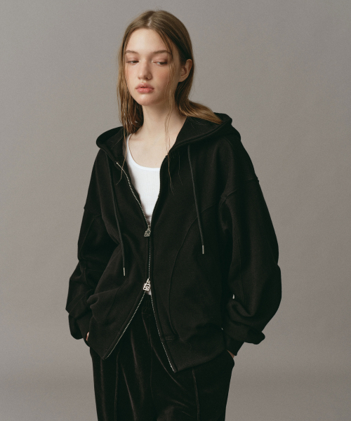 Round Loose-Fit Hood Zip-Up Black