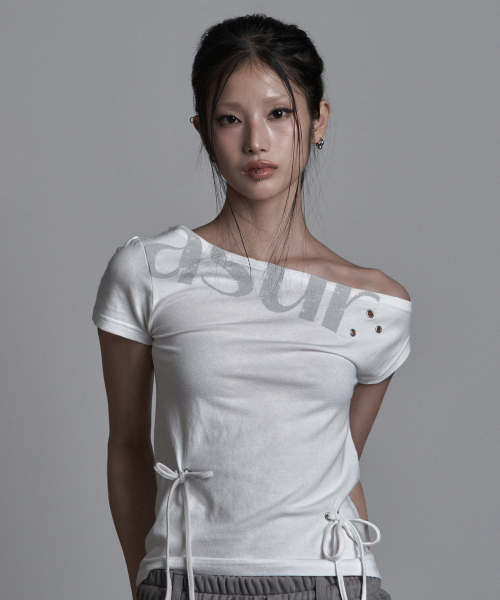 Футболка с перфорацией Unbalanced Off-Shoulder, White