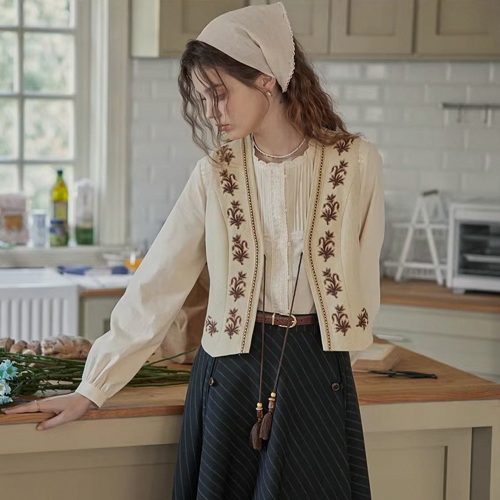 PM_Bohemian embroidery vest