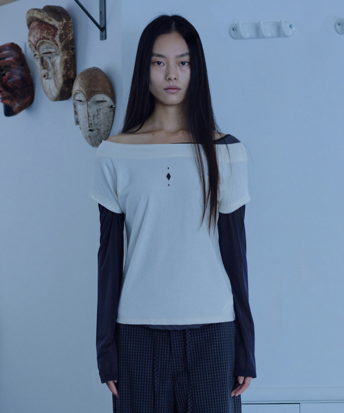 Off-Shoulder Punched Top