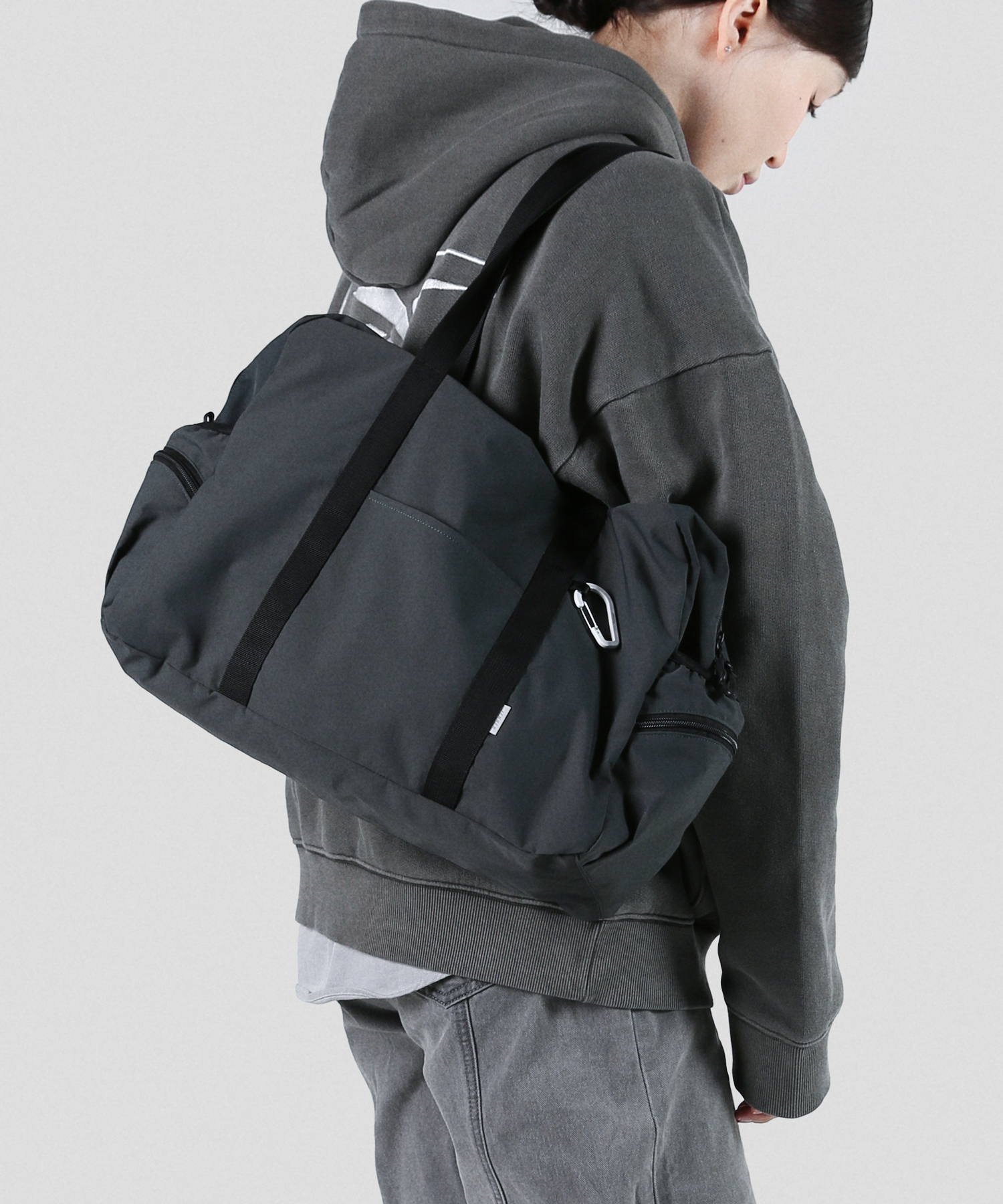 Flow Light Recycled Nylon Shoulder Bag [dark cyan]