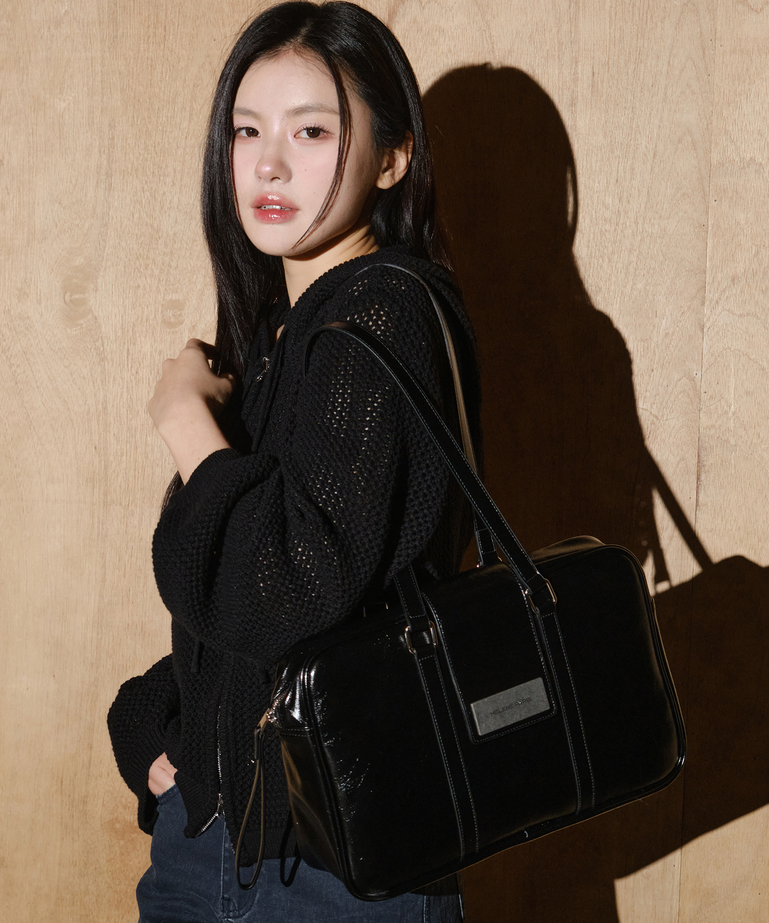 Montaigne Metal Logo Boston Bag [Black]