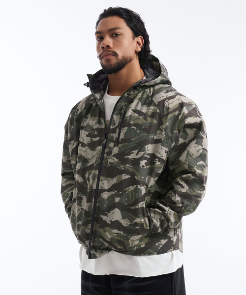Нейлоновая куртка милитари Camo