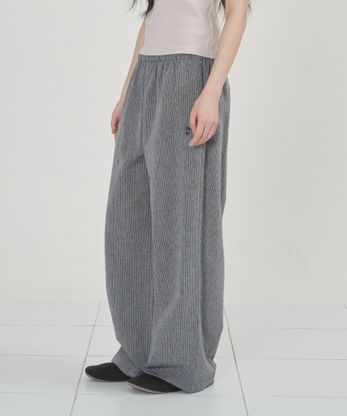 CHARCOAL GRAY