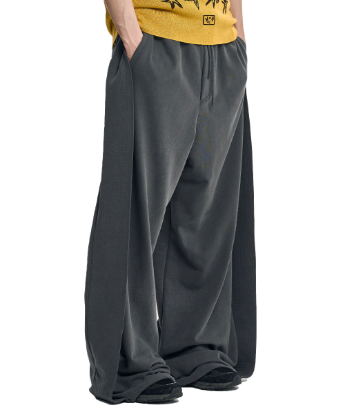 One Tuck Qulted Jersey Pants [CHARCOAL]