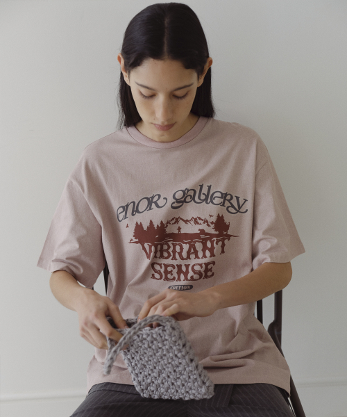 VIBRANT SENSE T-SHIRT - PINK