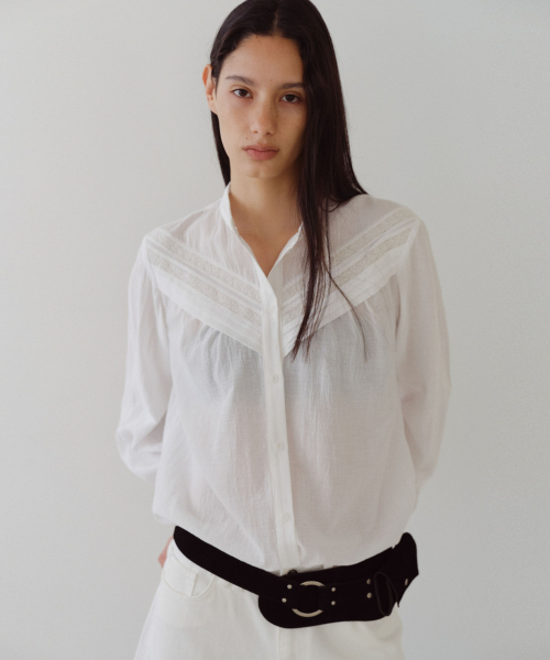 COTTON LACE TUCK BLOUSE - WHITE