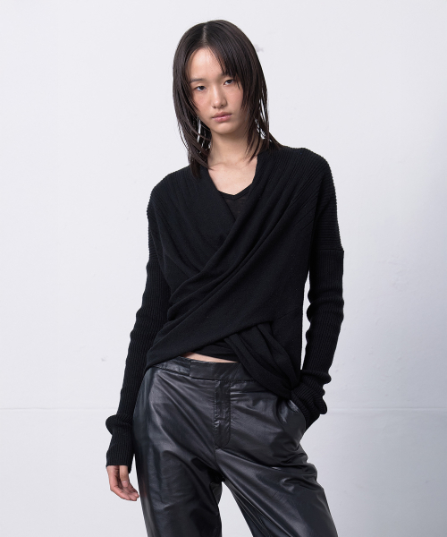FLUID KNIT DRAPE CARDIGAN IN BLACK