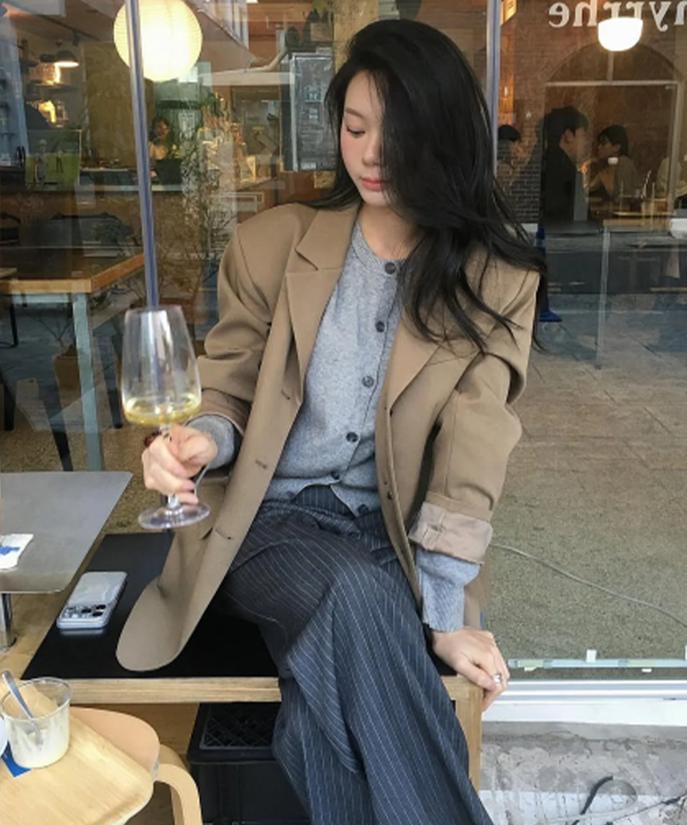 woman new attitude classic tailored jacket [dark beige]