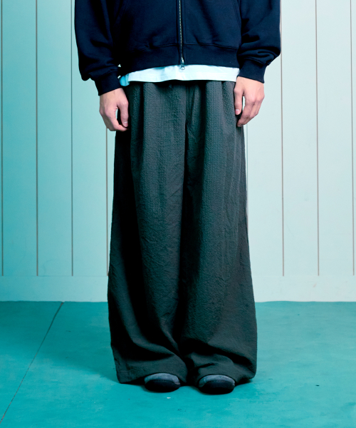 TCM mini logo breeze pants (charcoal)