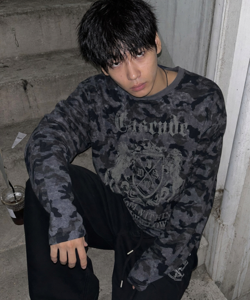 Draft Long Sleeve Dark Multi