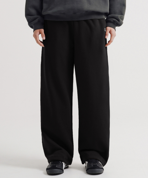Log Wide Napping Sweatpants Black KJLP2685