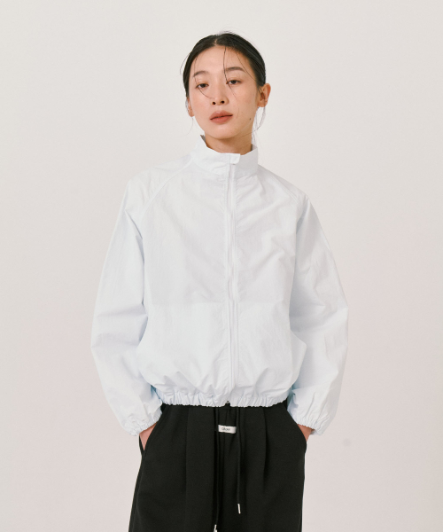 Essential Light Windbreaker_White