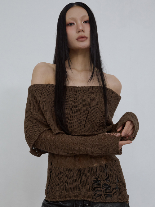 DISTRESSED OFF-SHOULDER TOP_ BROWN