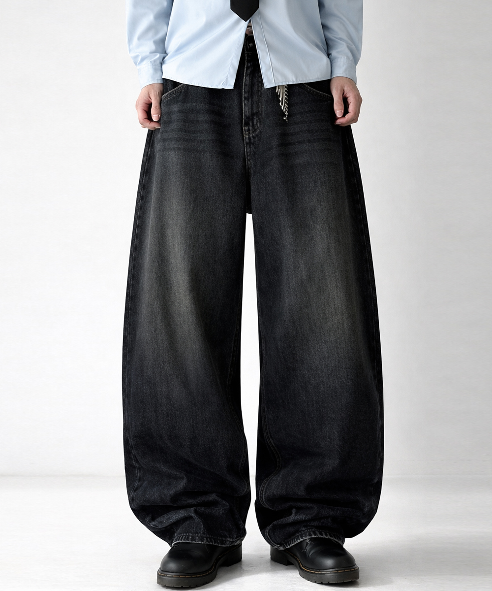 Washed Balloon Super Wide Denim Pants. [Black]