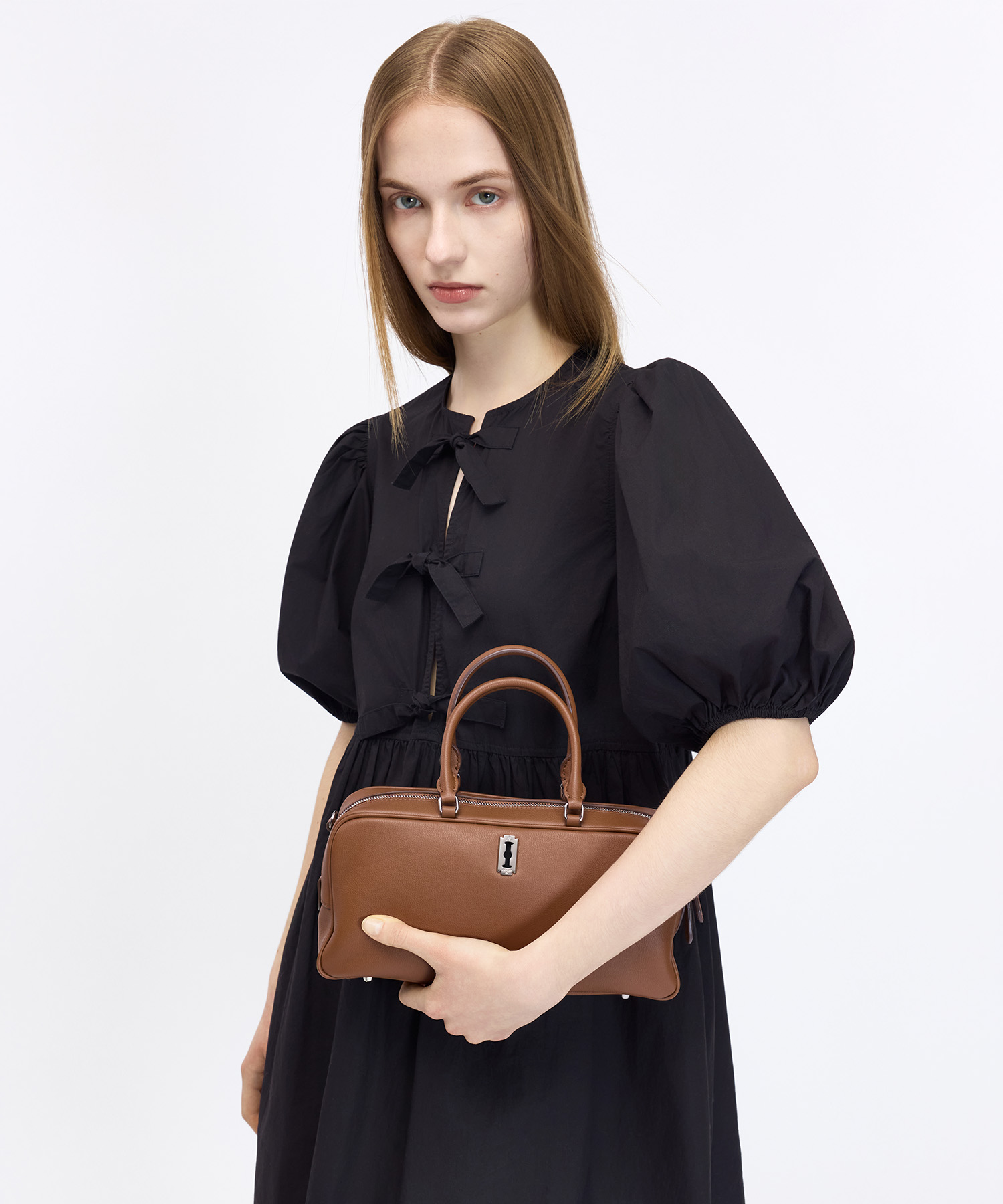 Toque Square Tote S