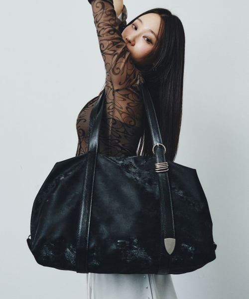 KAIA 카이아_ Black