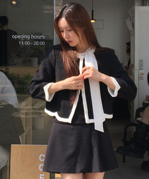 Curved Tweed Jacket (black)
