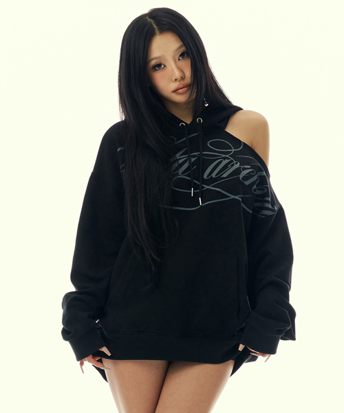 SCRIPT LETTERING ONE SHOULDER HOODED BLACK