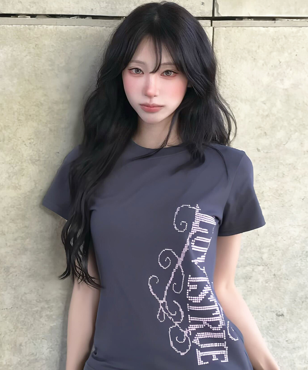 EL LUVISTRUE LOGO TEE(CHARCOAL)