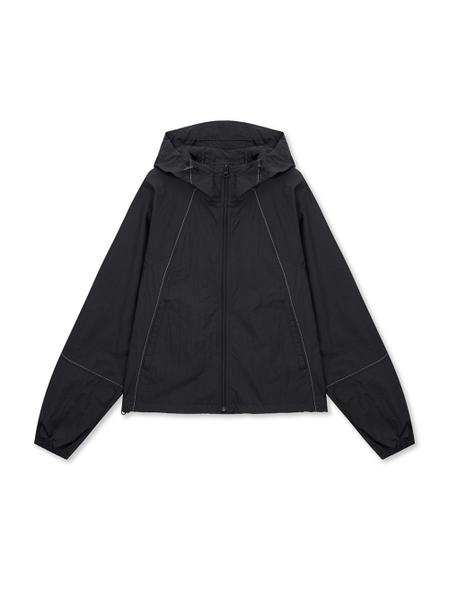 CROPPED BACK LOGO HOODY WIND BREAKER IN BLACK